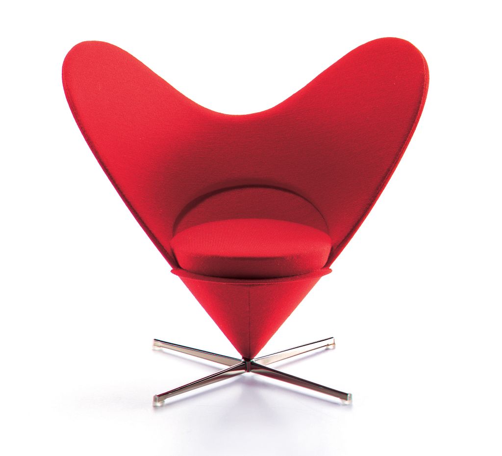Heart shaped Cone Chair. Panton. 1958