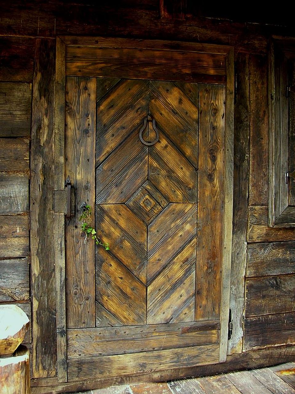 adelaparvu.com despre case din lemn vechi, mester Danut Hotea, case rustice din lemn (28)