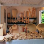 adelaparvu.com despre obiecte cioplite in lemn de familia Lepadatu Baneni Valcea, obiecte de bucatarie si tabure traditionale din lemn (22)