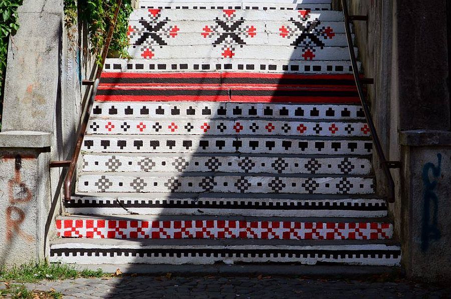 adelaparvu.com despre arta urbana in Targu Mures, Romania, Rakoczi Stairs in Targu Mures City Romania (6)