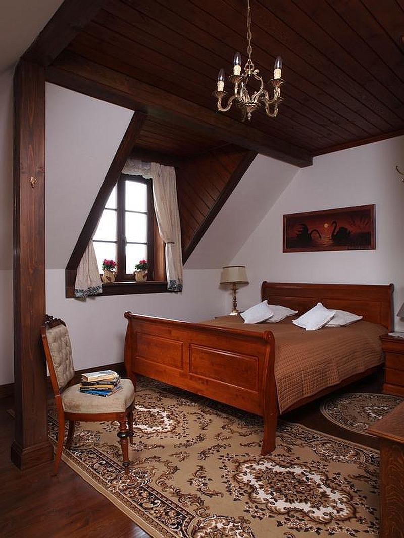 adelaparvu.com despre casa rustica din lemn cu interior clasic, casa Polonia, pensiune Stanica Rzeczna (27)