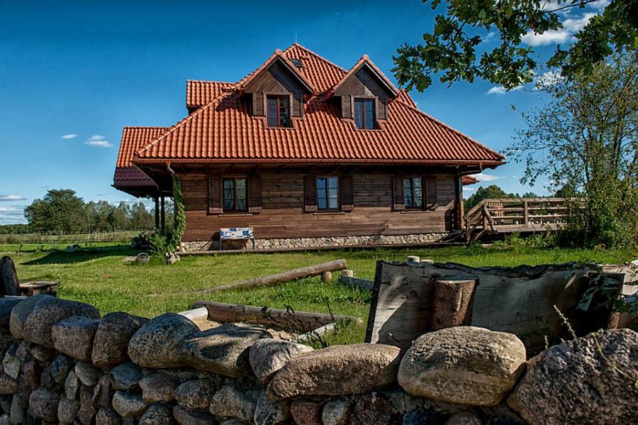 adelaparvu.com despre casa rustica din lemn cu interior clasic, casa Polonia, pensiune Stanica Rzeczna (34)