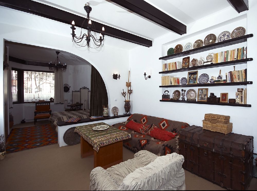 adelaparvu.com despre Anca Ciuciulin si casa ei cu decor traditional romanesc (33)