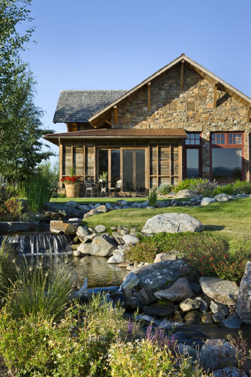 adelaparvu.com despre casa din lemn si piatra SUA, Bozeman, Montana, arhitectuta Locati Architects, Foto Roger Wade Studio