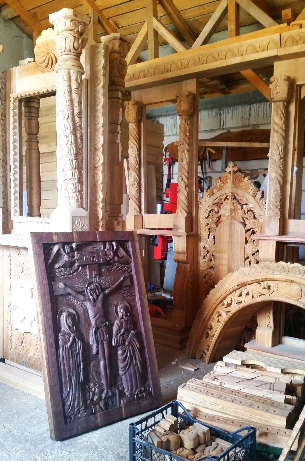 adelaparvu.com despre sculptorul in lemn Ion Moise din Topoloveni (59)