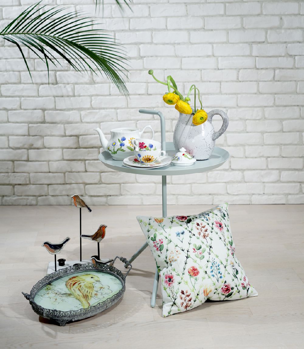 Pagina de shopping Veronica Burlacu, Foto Elle Decoration