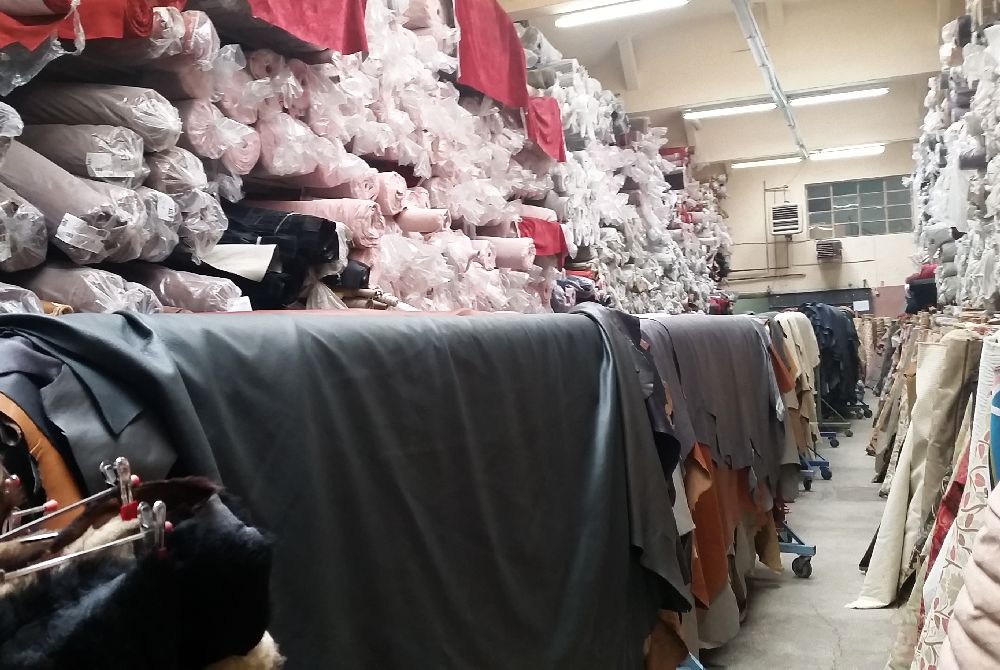 adelaparvu.com despre depozit de materiale textile pentru tapiterie Bucuresti, Anatex (18)