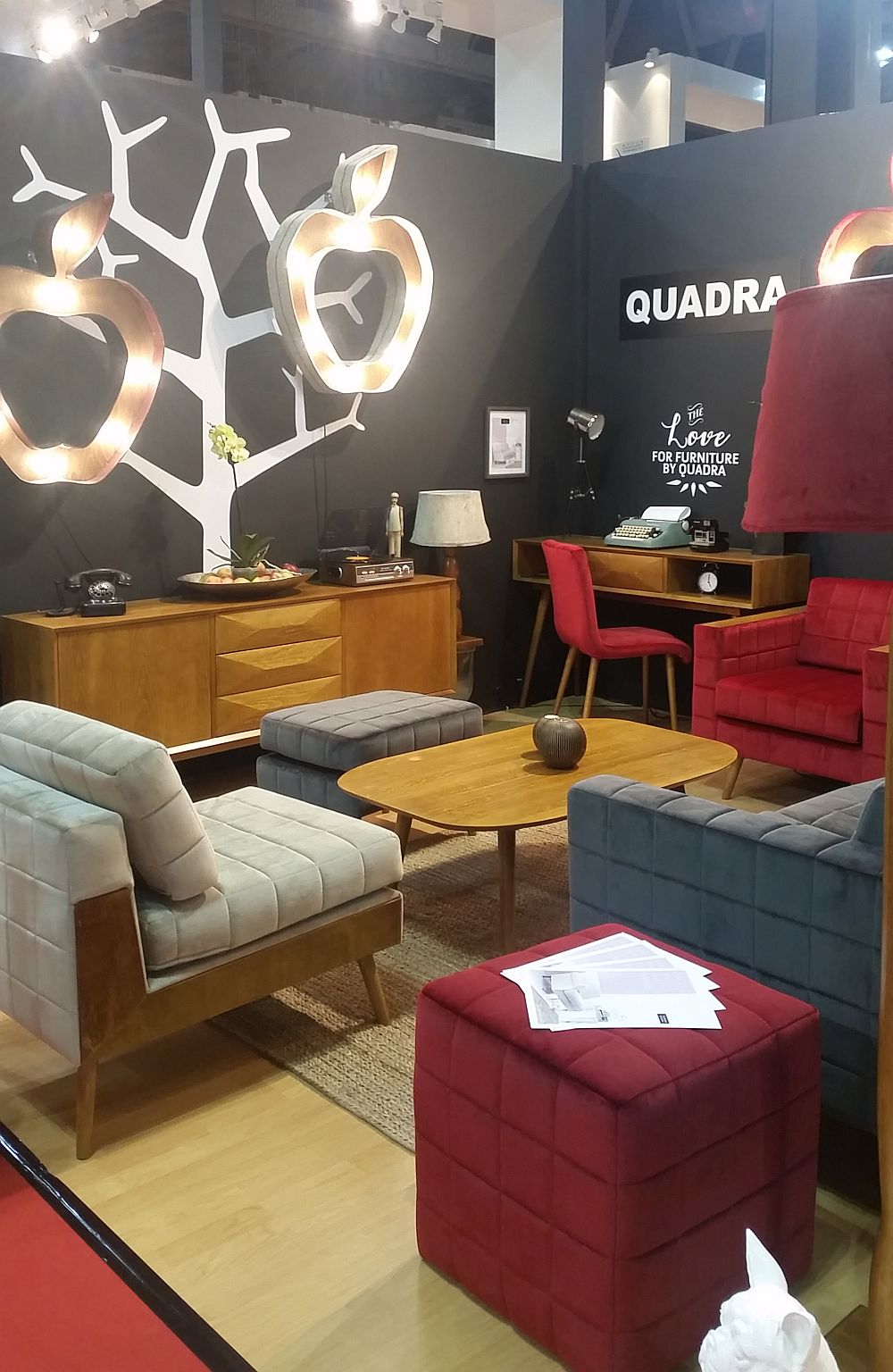 adelaparvu.com despre firme romanesti de mobila la Salone del Mobile Milano 2016, stand Quadra Furniture (3)
