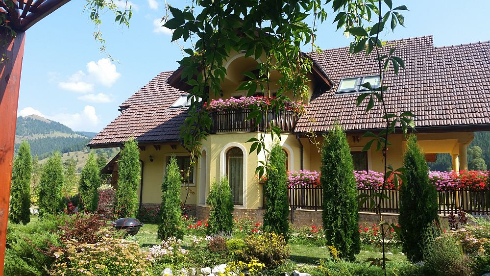 adelaparvu.com despre gradina in Bucovina, design Garden Green Campulung Moldovenesc, Foto Adela Parvu (40)
