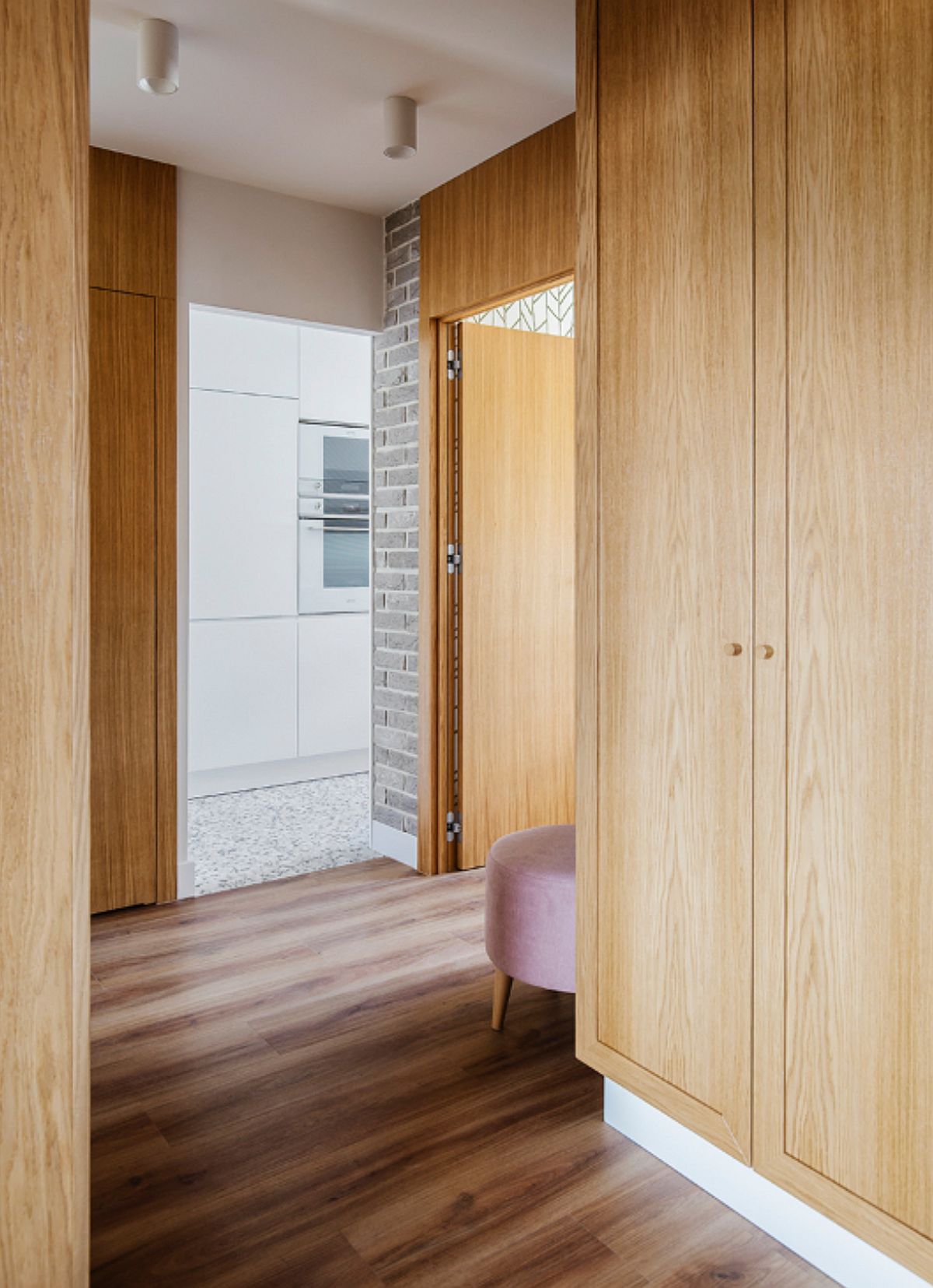 adelaparvu.com despre amenajare apartament 4 camere, 70 mp, design Kowalczyk-Gajda, Foto Kroniki Studio (12)