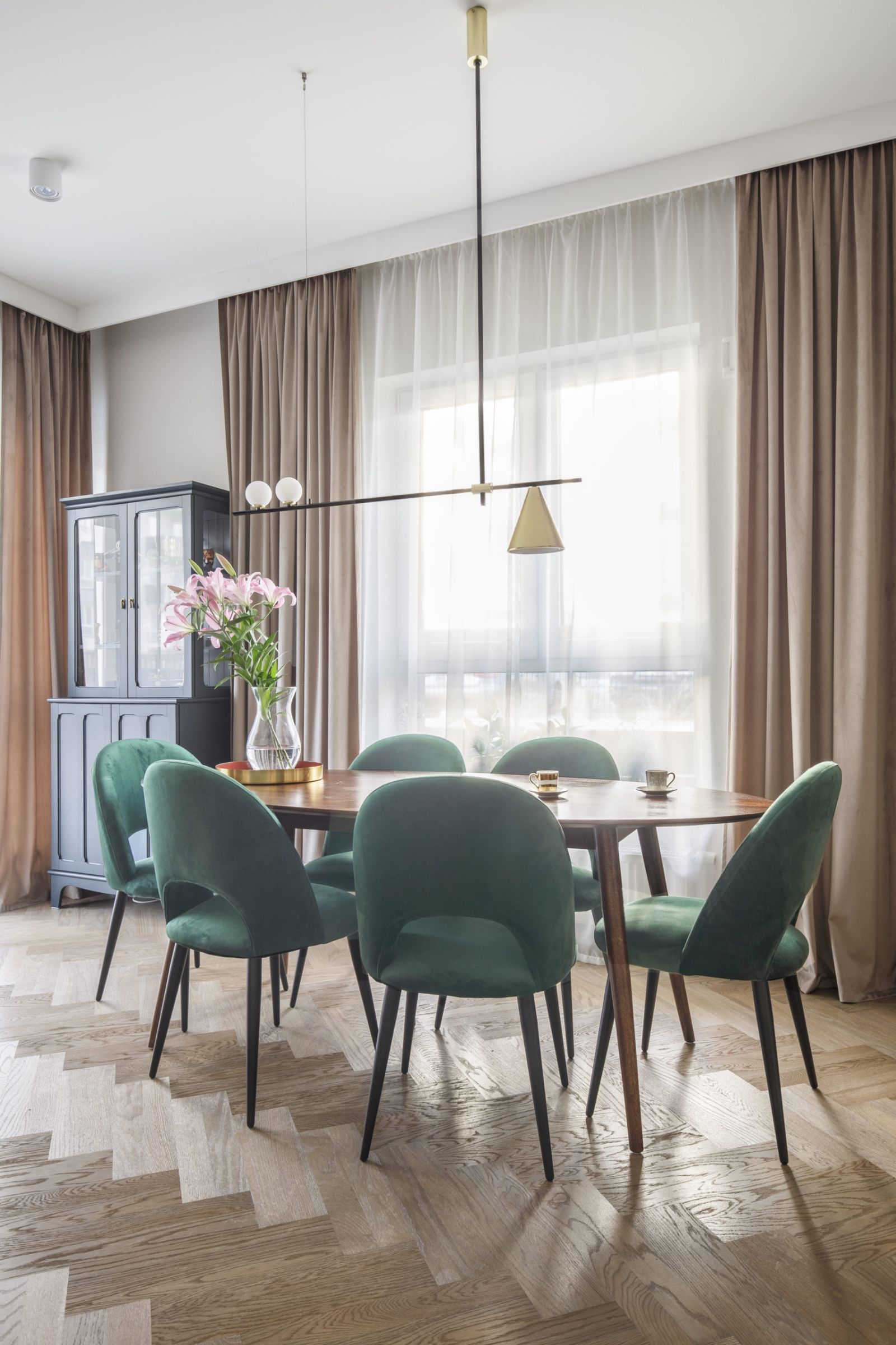 adelaparvu.com despre apartament elegant cu accesnte inedite culoare, design Nasz Nowe, Foto Marta Behling, Pion Poziom (4)